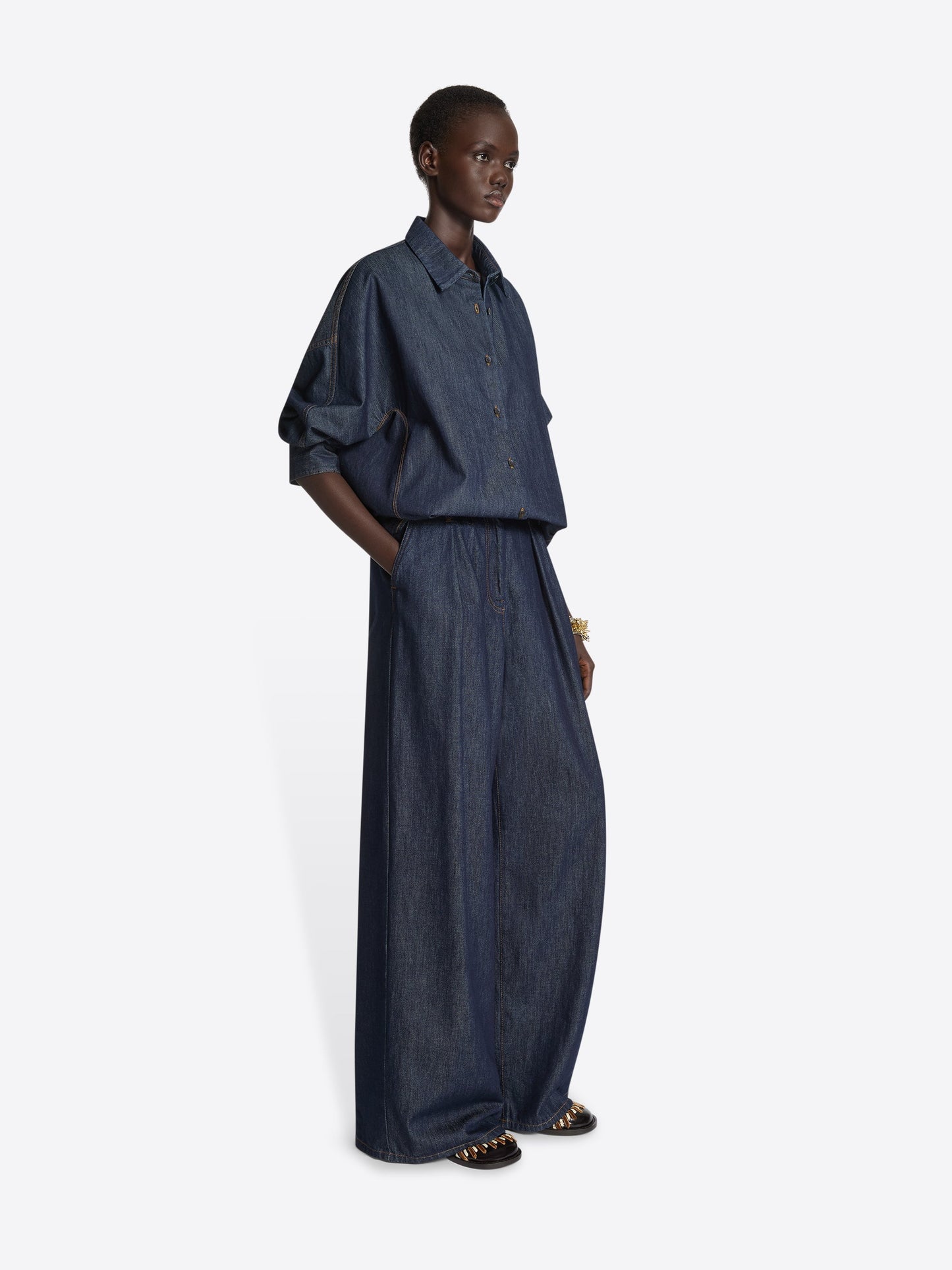Wide Pleated Jeans